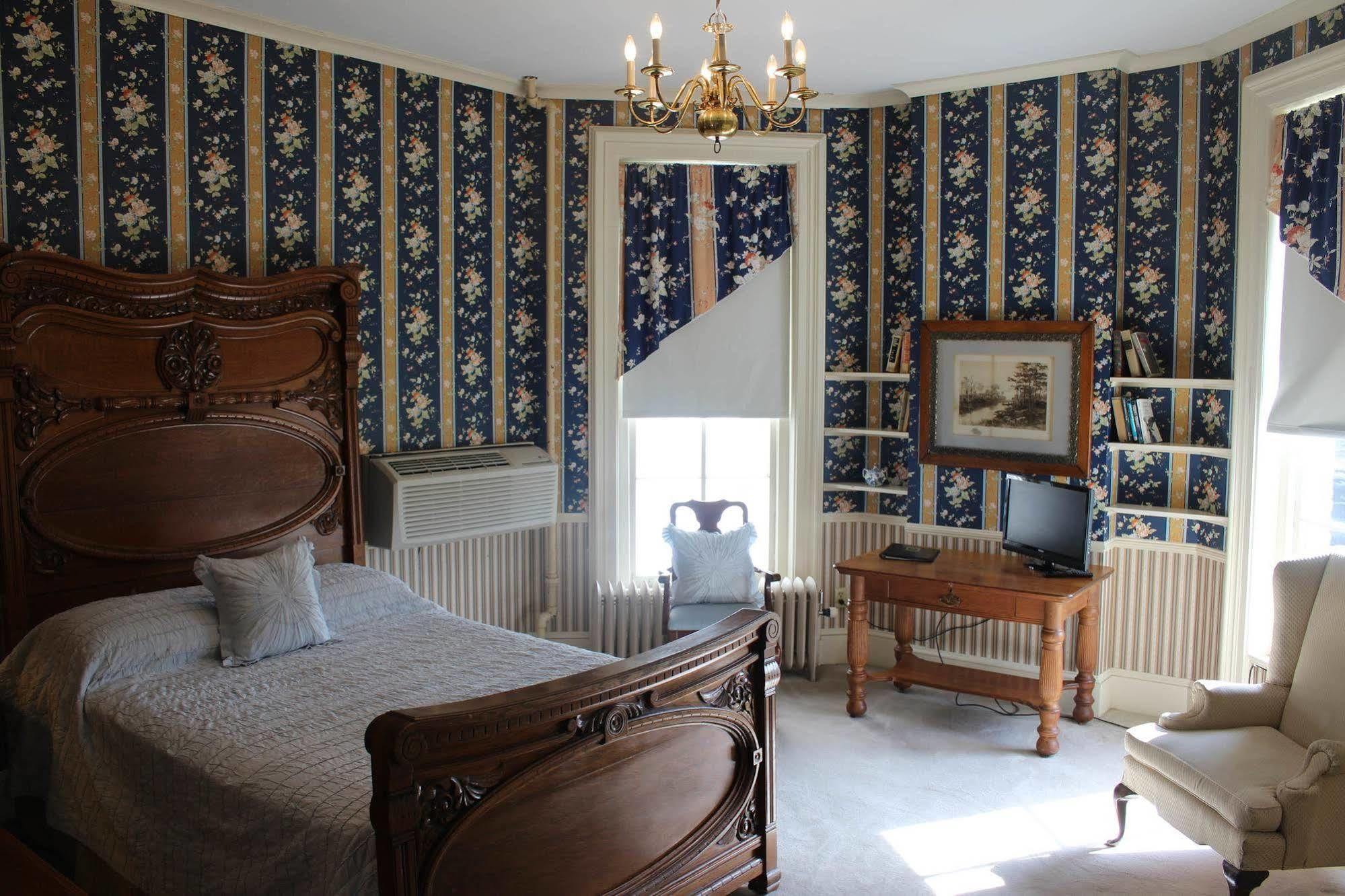 White Inn Fredonia Dış mekan fotoğraf