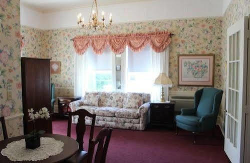 White Inn Fredonia Dış mekan fotoğraf